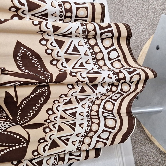 Taylor Asymmetrical Black & Tan Abstract Floral Halter Sundress Size 16 - Picture 10 of 14